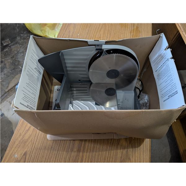 Cuisinart Food Slicer (not Tested, w/ Original box)