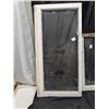 Image 4 : (2) Windows 40"x20" and 27"x27" (Some Damage)