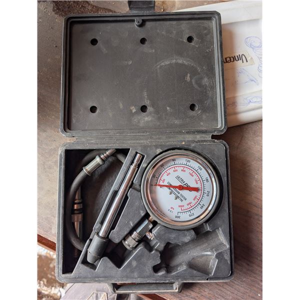 Ultra Pro Compression Tester w/ Carry Case