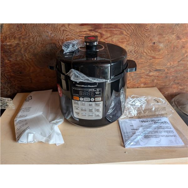 Never Used (New in Box) Hamilton Beach Pressure Cooker