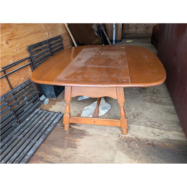 Wood Draw Leaf Coffee Table (39"x18"x18-38")