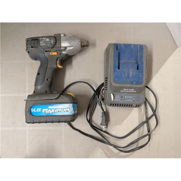 Master Craft Maximum Cordless 3KO Impact Gun Wrench w/ Charger and Battery (Works)