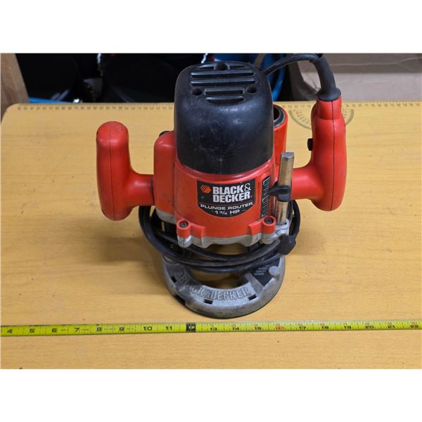 Black and decker plunge router