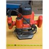 Image 4 : Black and decker plunge router