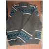 Image 1 : XL Large Grey and turquoiuse Sweater
