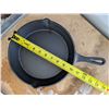 Image 2 : Brand new Cast iron 10" Pan