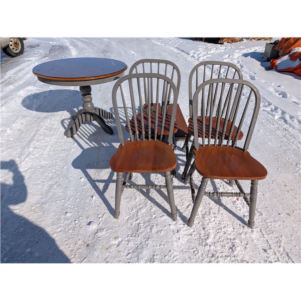 Table Set w/ (2) Leafs (4) Chairs, and Glass Round Top (39"-59"x39"x30")