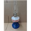 Image 1 : Vintage Oil lamp "Queen Mary" w/ Shade
