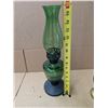 Image 2 : Unique Designed Green Glass Oil Lamp