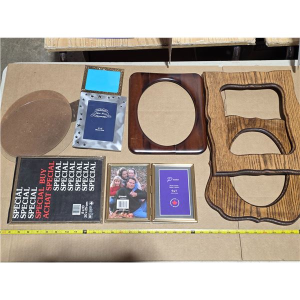 Assorted picture frames