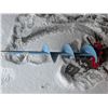 Image 2 : Hand Crank ice auger