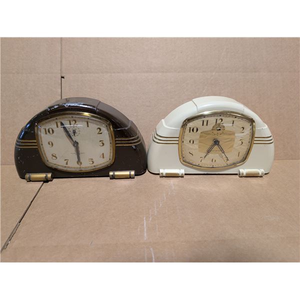 (2) Vintage Fleetwood Clocks (1) Working