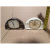 Image 2 : (2) Vintage Fleetwood Clocks (1) Working