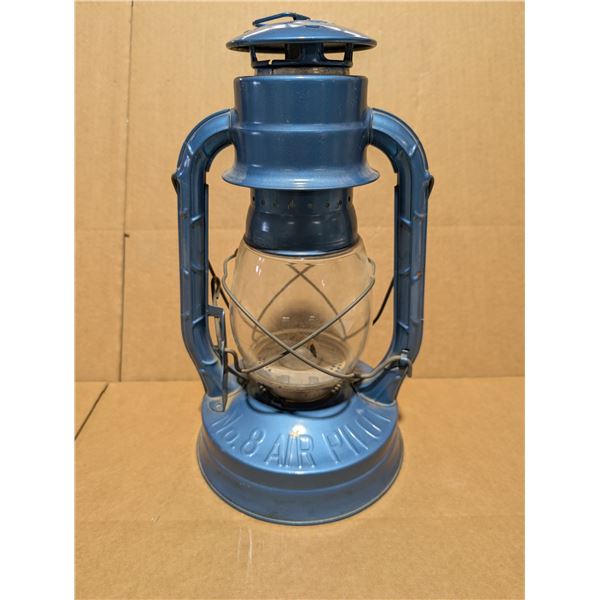 DIETZ No.8 Air Pilot Barn Lantern