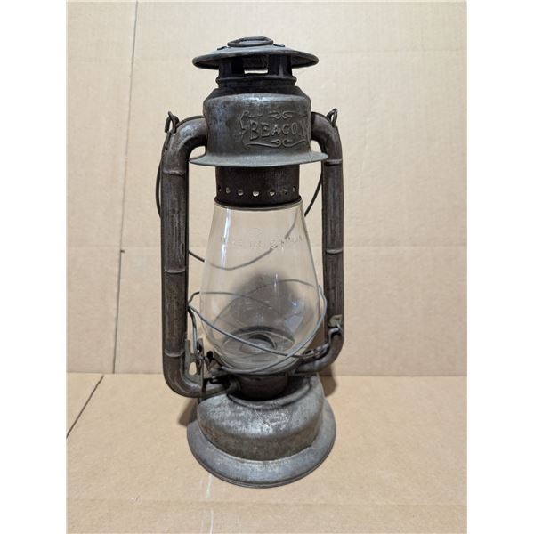 Vintage Beacon S.M.P. Barn lantern (Marked D on Glass, Made in Canada)