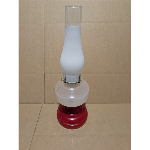 Vintage Oil Lamp (Made in Canada) White Star Bushman W/ Glass Shade