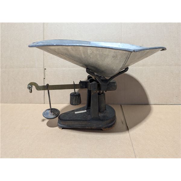 Vintage Scale Marked 1510 W/ Weights