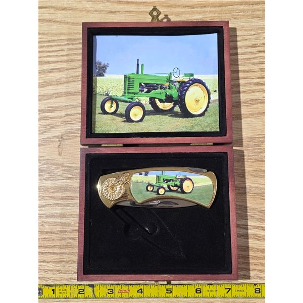 John deere folding knife with case
