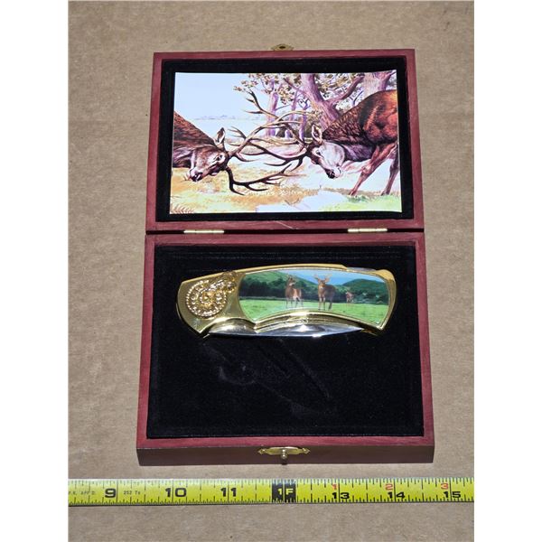 John deere folding knife with case