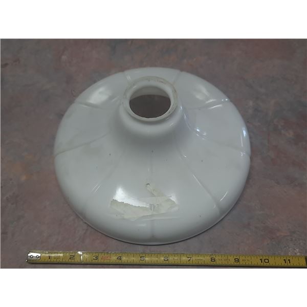 9.5" white glass lamps shade (cracked)