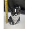 Image 1 : This is a ceramic tuxedo cat vase or figurine from the "Cats by Nina" collection, designed by artist