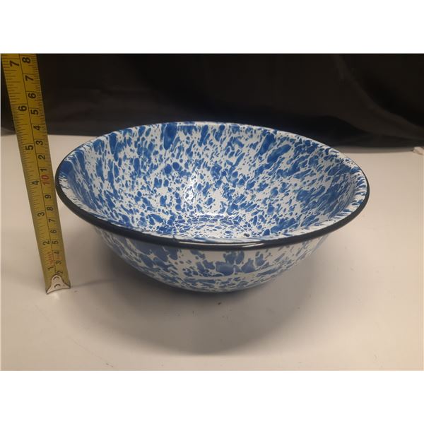 Vintage-style blue and white enamelware bowl. (Bowl Diameter 10")