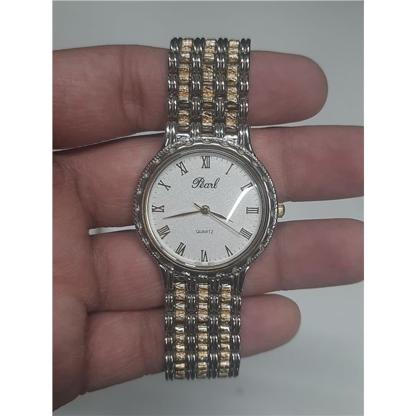 Pearl Quartz Watch. (Working) - (Good Conditon Like New)