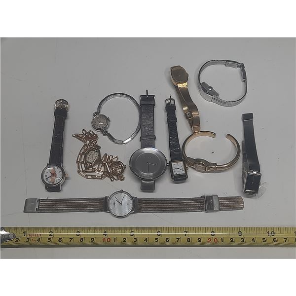 Lot of Watches. (One is working but front glass missing, rest untested)