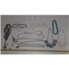 Image 1 : Lot of Jewelry. (Necklace, Earings, etc.)