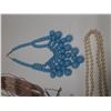 Image 5 : Lot of Jewelry. (Necklace, Earings, etc.)