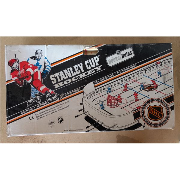 Vintage Stanley Cup NHL Hockey Rules Hockey Table w/ original Box (Missing Players)