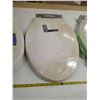 Image 3 : 3 new toilet seats