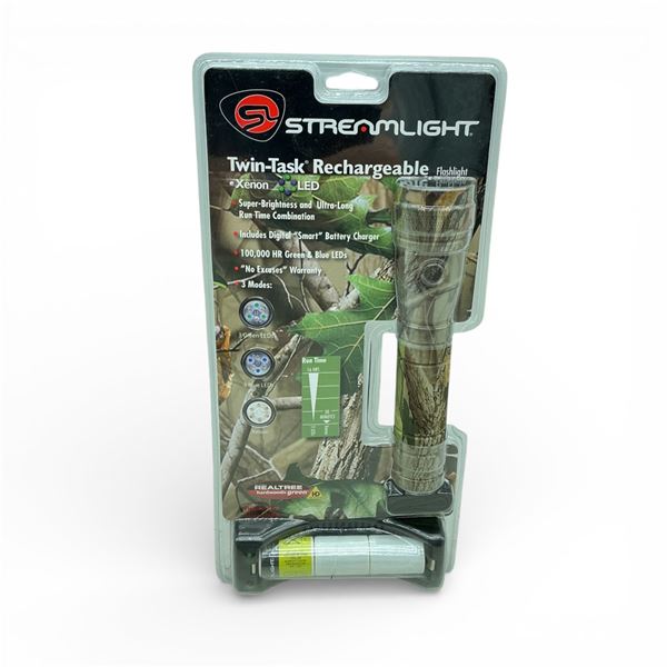Streamlight Twin Task Rechargeable Flashlight with Xenon LED and Digital Battery Charger