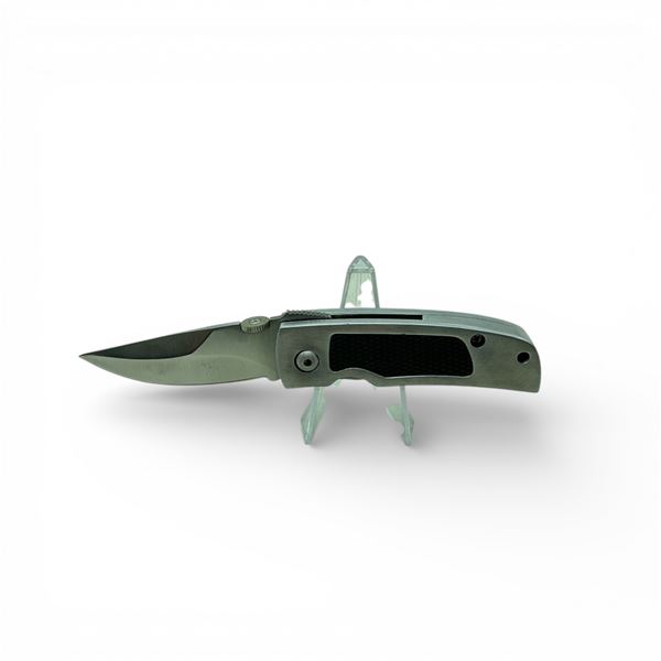 Folding 2.5" Blade Knife with Belt Clip