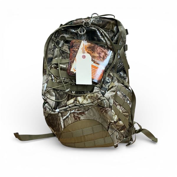 Buck Commander Backpack 20" X 11" X 6" in Realtree AP HD Camo