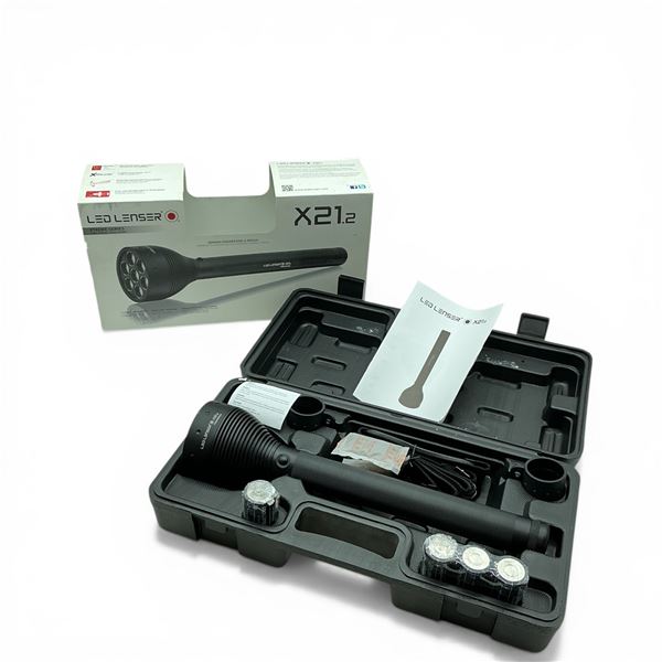 Led Lenser X21.2 Xtreme Series Flashlight, 1500 Lumens with Hard Case