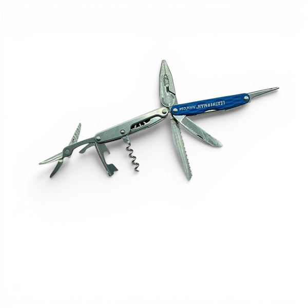 Leatherman Juice CS4 Multi-Tool, Blue