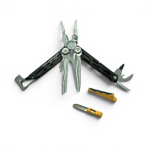 Leatherman Signal Multi-Tool with Carabiner Clip