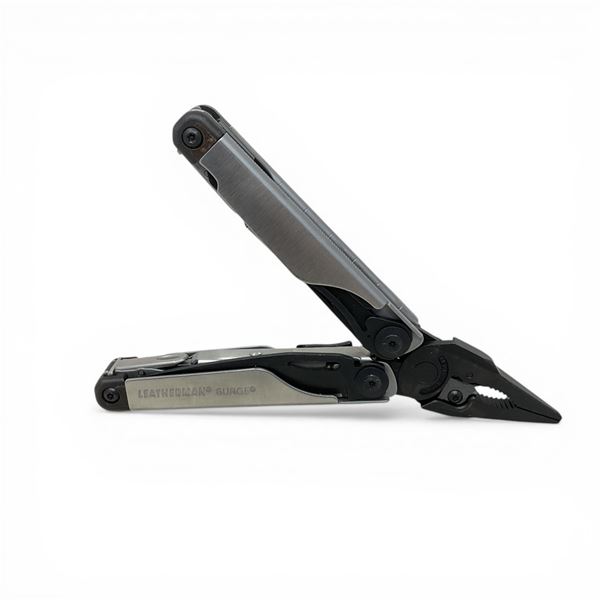Leatherman Surge Multi-Tool