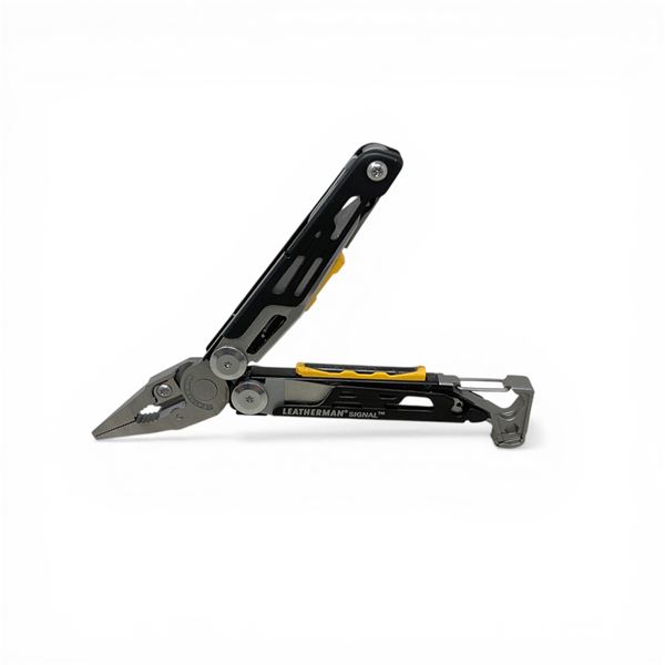 Leatherman Signal Multi-Tool with Carabiner Clip