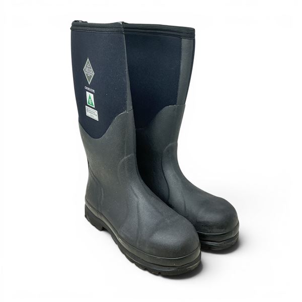 Muck Chore Grade All Conditions Safety Work Boot Men's Size 9, Women's Size 10 in Black