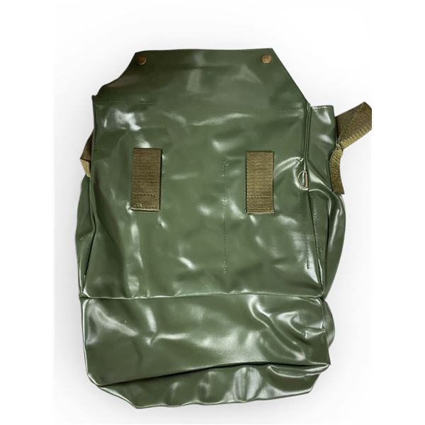 1x KOZAK 7 Czech Army M10 SHOULDER FIGHTING VINYL BAG W/ STRAPS WATERPROOF