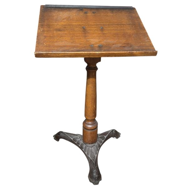 Early 20th Century Oak Lectern with Cast Iron Base and Great Patina