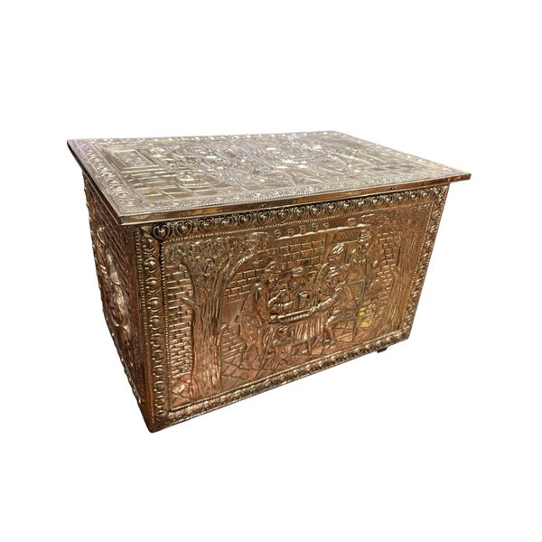 Vintage American Tiger Oak Side Table Early 20th Century Claw Footed & Turned Bobbin Legs