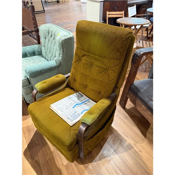 Vintage 1970s Archie Bunker Style Recliner Chair Green Corduroy