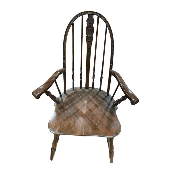 Antique Windsor Chair with Carved Splat