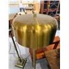 Image 2 : Mid-Century Golden Metal Floor Lamp with 14" Drum Shade