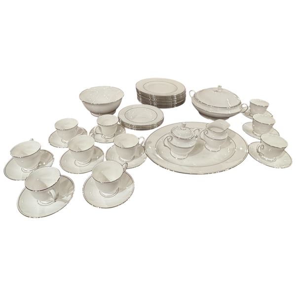 Lenox "Federal Platinum" 29 Piece Dinnerware Set * 10 Dinner Plates & Tea Cups with Saucers Plus Ser