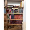 Image 1 : 5 Shelves of Vintage Books and Encyclopedias