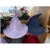 Image 3 : 3 Felt Pilgram Hats and 3 Knitted Packable Wizard/Witch Hats